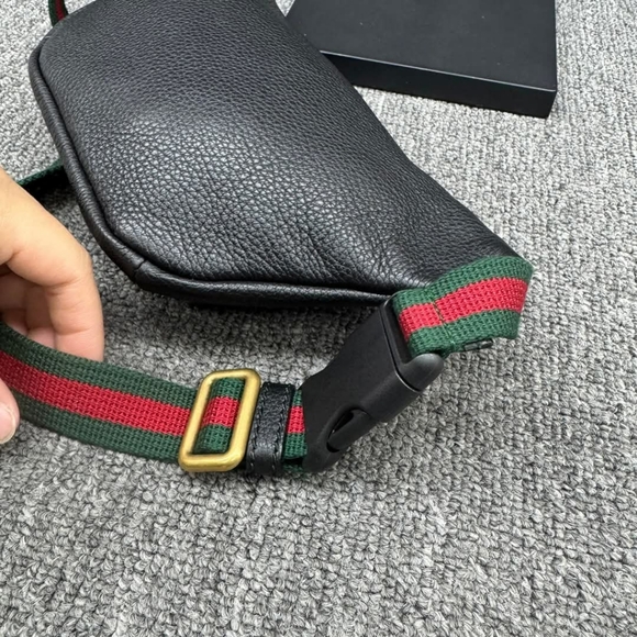 Authentic Gucci Logo Belt Small Black Belt Bag 399-121224 - Picture 5 of 11